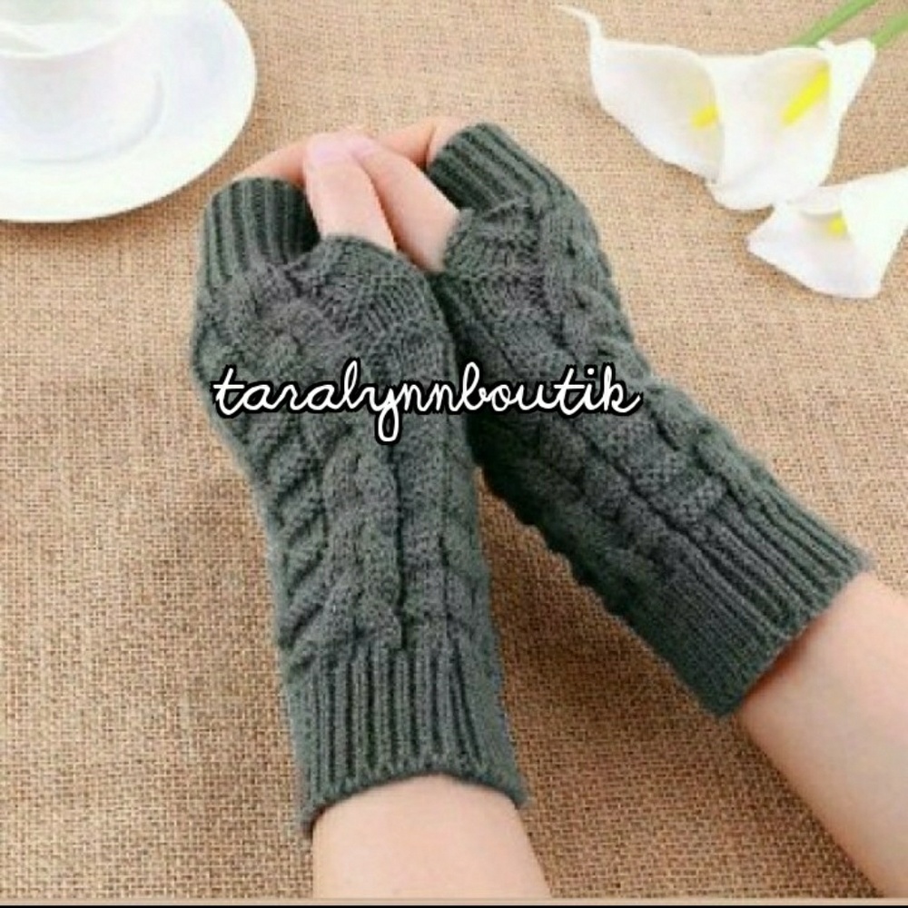 🎉HP 10/11🎉🍁🆕Fingerless Gloves - Picture 3 of 4